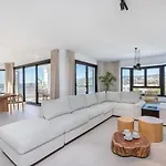 Villa Vega Luxury Living Premium Features Gym Jacuzzi