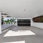 Vega Luxury Living Premium Features Gym Jacuzzi Villa *