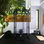 فيلة Vega Luxury Living Premium Features Gym Jacuzzi ماربيا