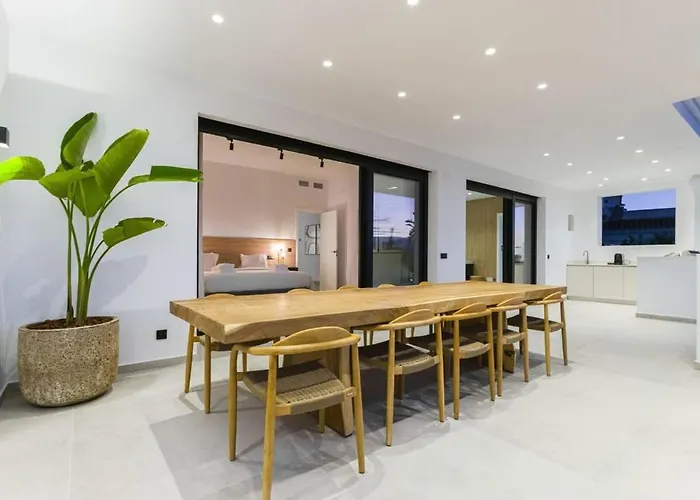 别墅 Vega Luxury Living Premium Features Gym Jacuzzi 马尔韦利亚