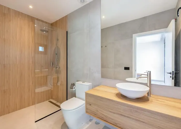 Vega Luxury Living Premium Features Gym Jacuzzi 马尔韦利亚