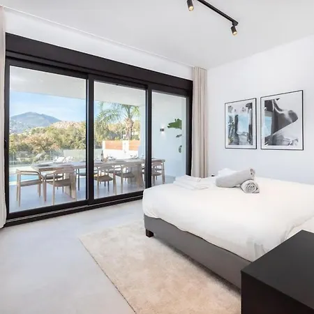 Vega Luxury Living Premium Features Gym Jacuzzi Marbella