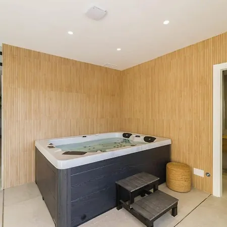 Villa Vega Luxury Living Premium Features Gym Jacuzzi