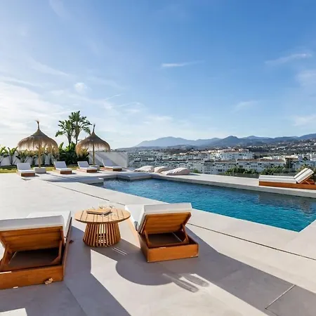 Villa Vega Luxury Living Premium Features Gym Jacuzzi Marbella