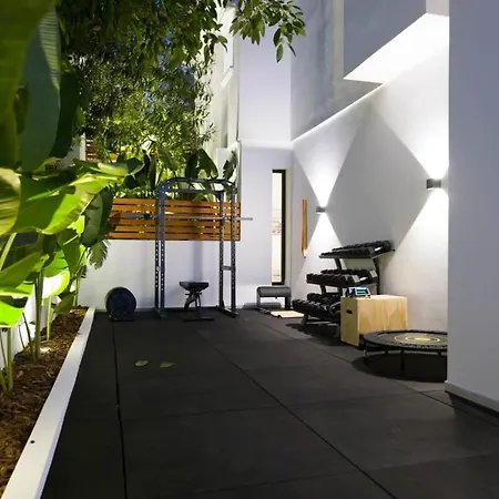 Villa Vega Luxury Living Premium Features Gym Jacuzzi