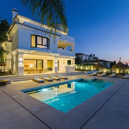 Villa Vega Luxury Living Premium Features Gym Jacuzzi