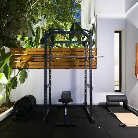 Villa Vega Luxury Living Premium Features Gym Jacuzzi Marbella