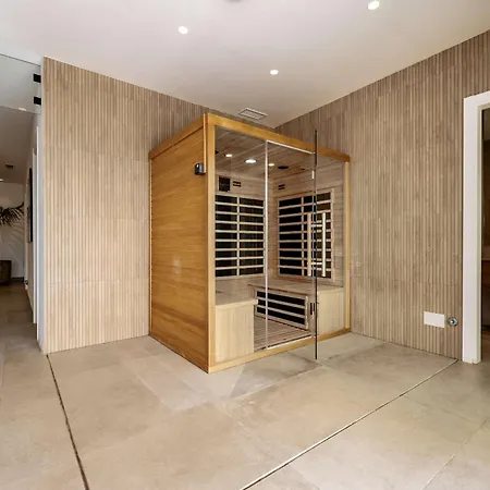 Villa Vega Luxury Living Premium Features Gym Jacuzzi