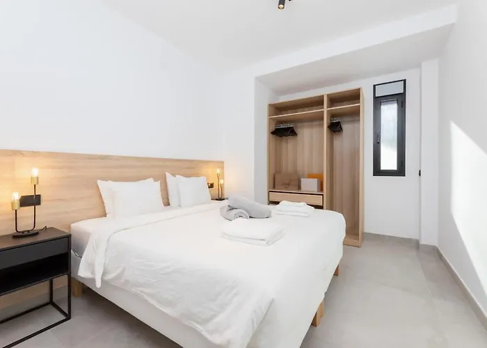 Вилла Vega Luxury Living Premium Features Gym Jacuzzi Марбелья