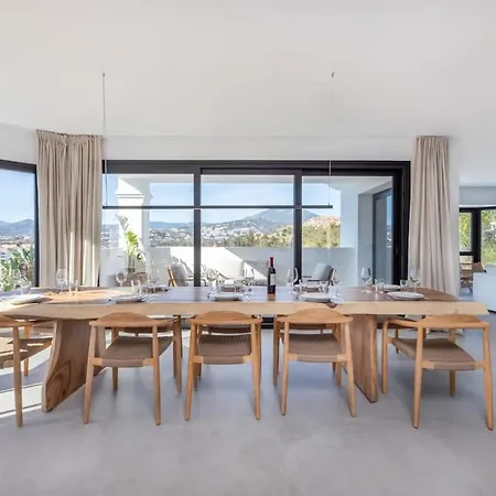 Vega Luxury Living Premium Features Gym Jacuzzi * Marbella