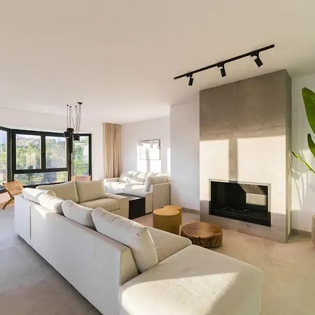 Vega Luxury Living Premium Features Gym Jacuzzi *