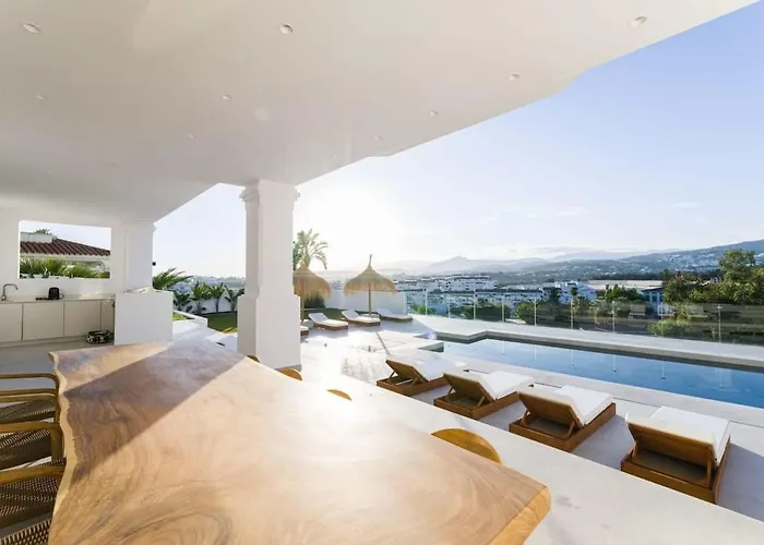 Villa Vega Luxury Living Premium Features Gym Jacuzzi *